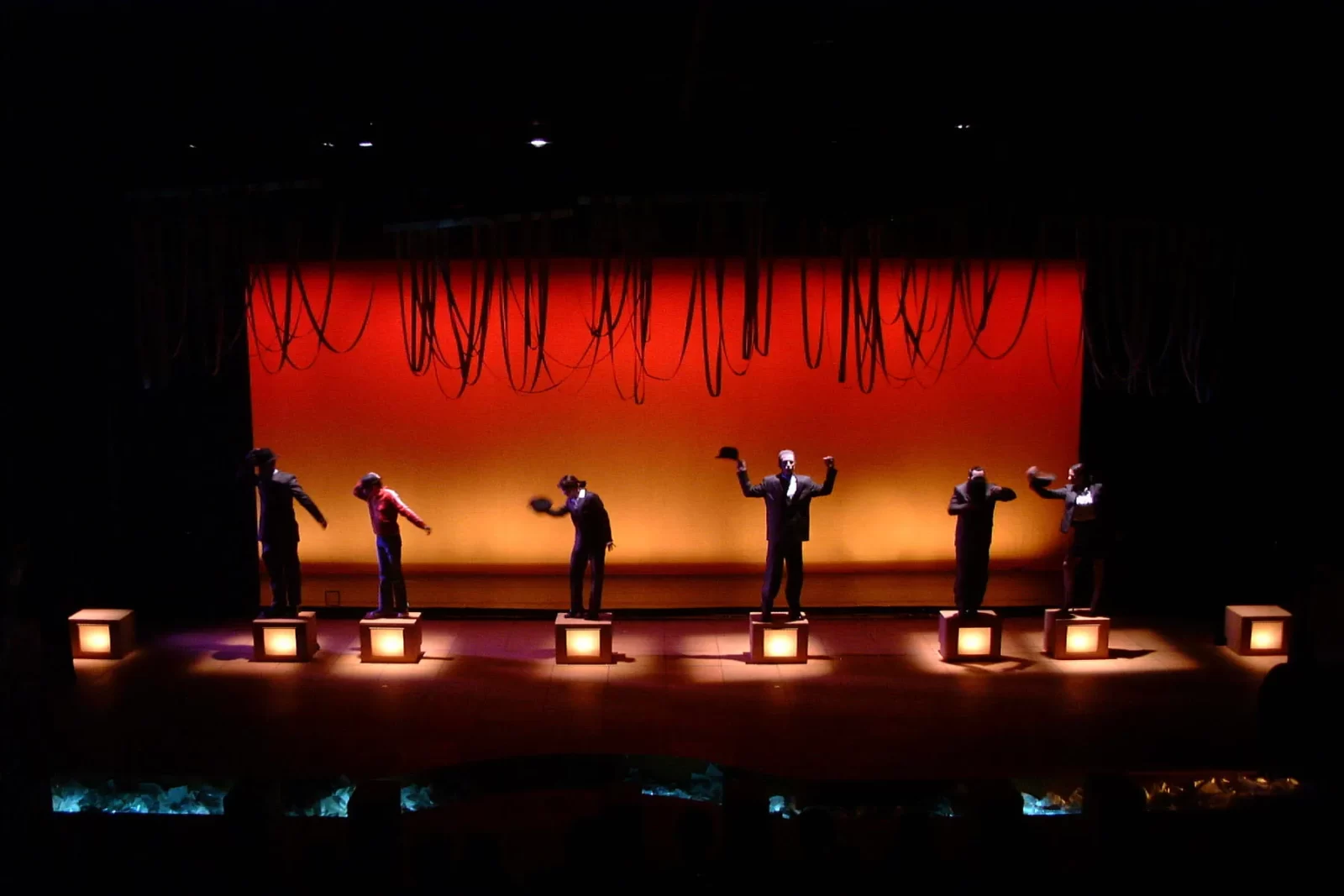 2000 Questions | Une pièce d'Annabel Soutar | Productions Porte Parole | 2002