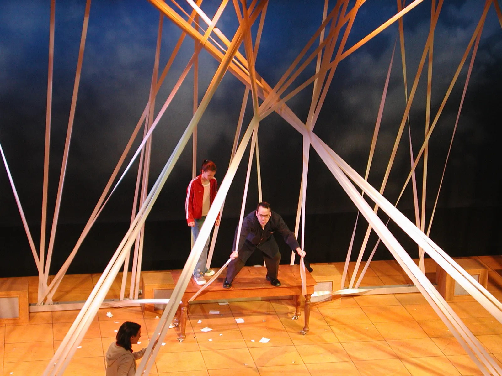 2000 Questions | Une pièce d'Annabel Soutar | Productions Porte Parole | 2002