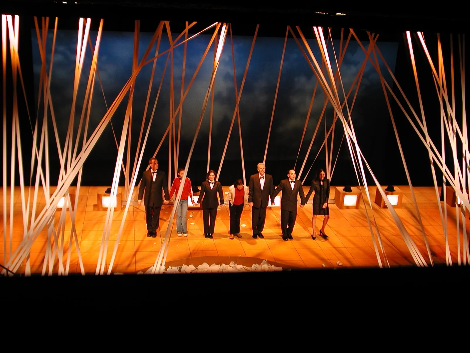 2000 Questions | Une pièce d'Annabel Soutar | Productions Porte Parole | 2002