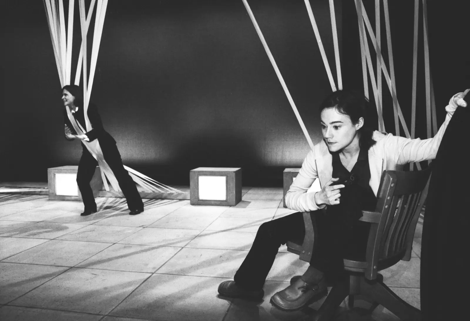 2000 Questions | Une pièce d'Annabel Soutar | Productions Porte Parole | 2002