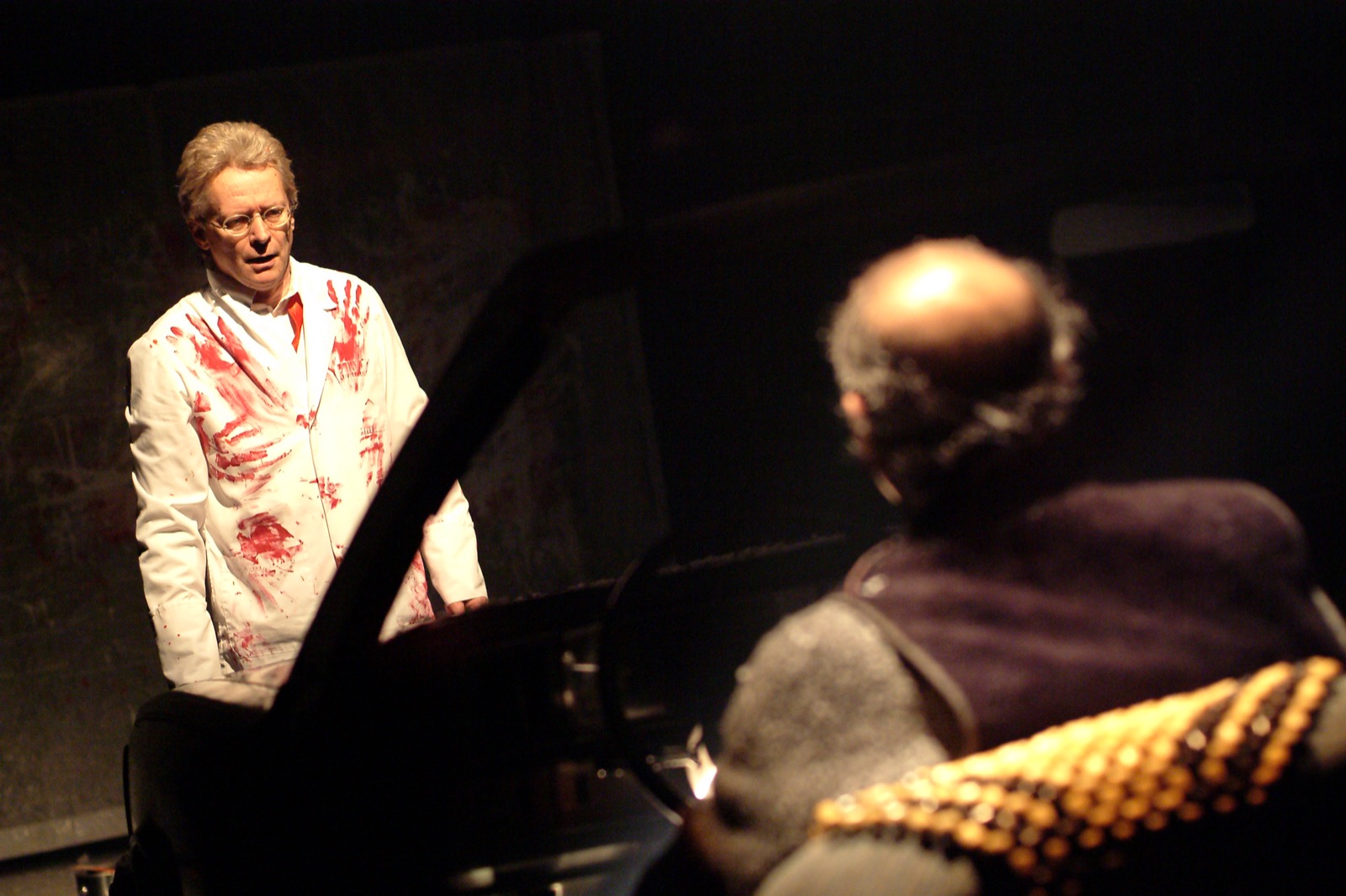 Montréal la blanche, de Bachir Bensaddek (2004) Pièce de théâtre documentaire de Porte Parole