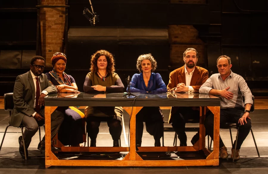 The Assembly — L'Assemblée — Sao Paulo — pièce de théâtre de Porte Parole