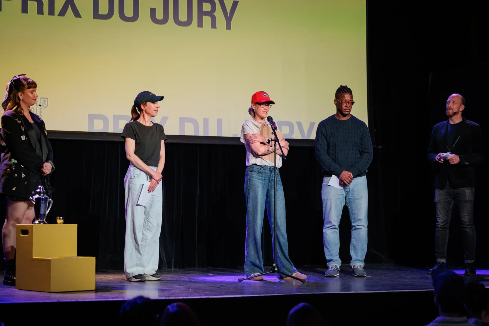 Evelyne de la Chenelière, Annabel Soutar et Fabrice Vil remettent le prix du jury | Les Pitchs Porte Parole 2026 | Photo Najim Chaoui